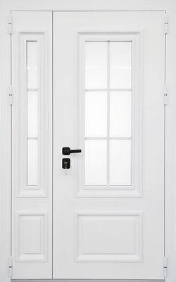 Полуторапольная входная термодверь с остеклением, металлофиленкой и белой полимерной покраской Полуторапольная входная термодверь с остеклением, металлофиленкой и белой полимерной покраской
